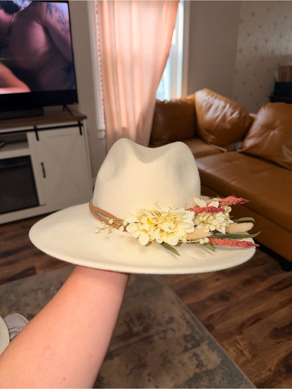 Wyeth Bone Cream Floral Wide-Brim Fedora Hat with Decorative Band - OS